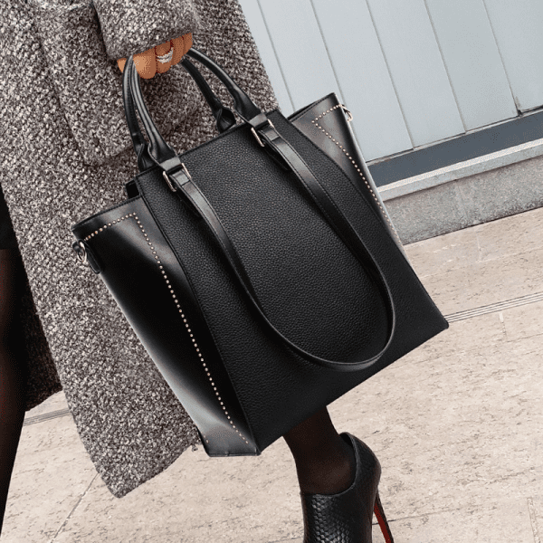 100% Genuine Leather One shoulder Large Capacity Ladies Bag