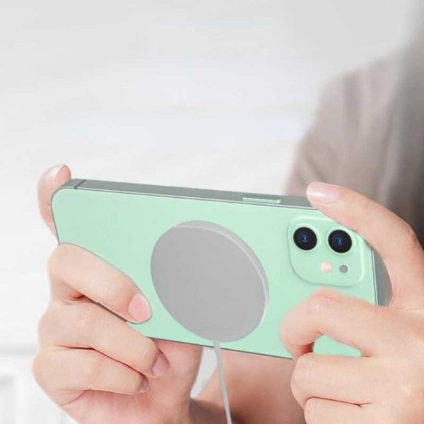 15W Magnetic Fast Wireless Charger - Image 5